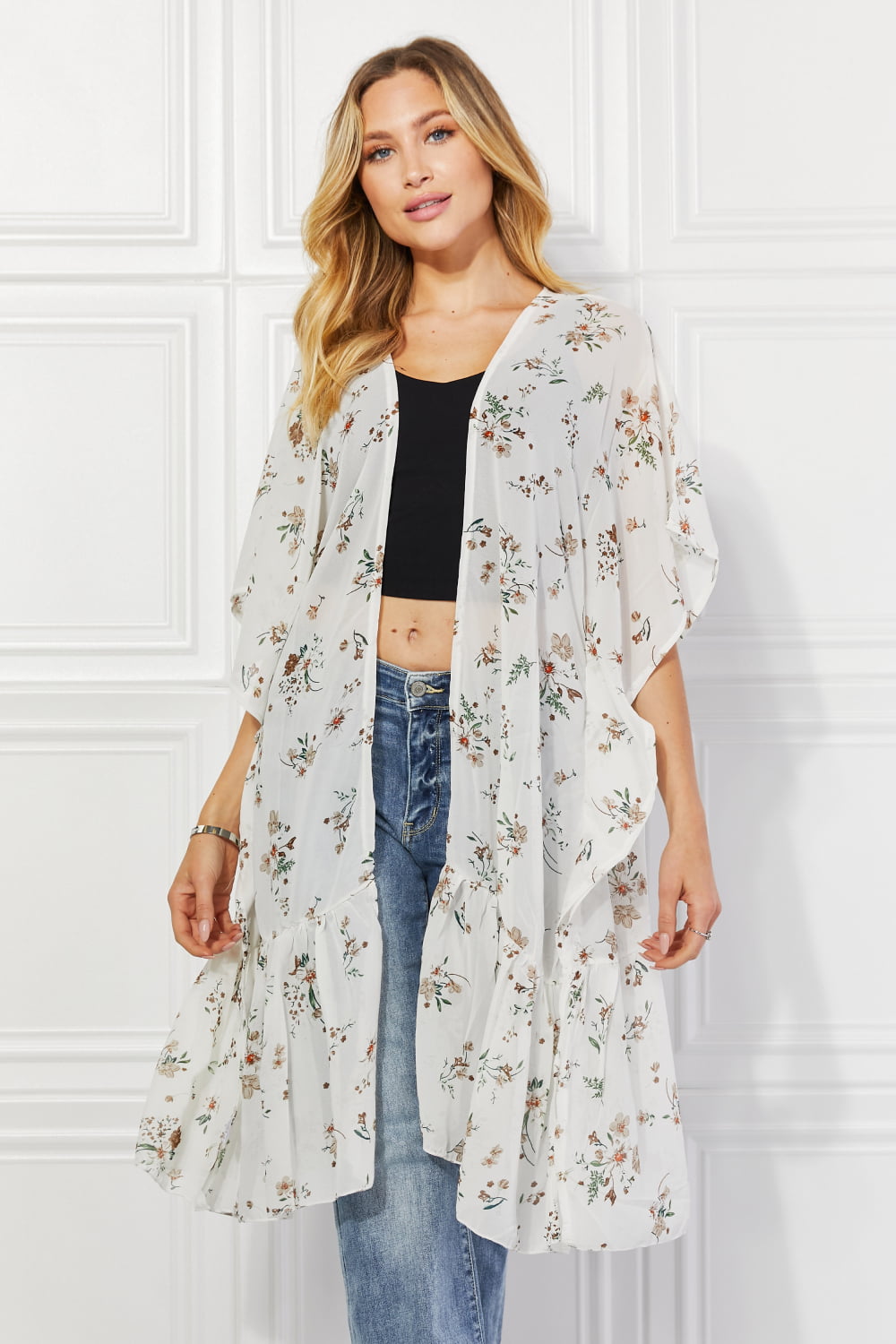 Justin Taylor Meadow of Daisies Floral Kimono